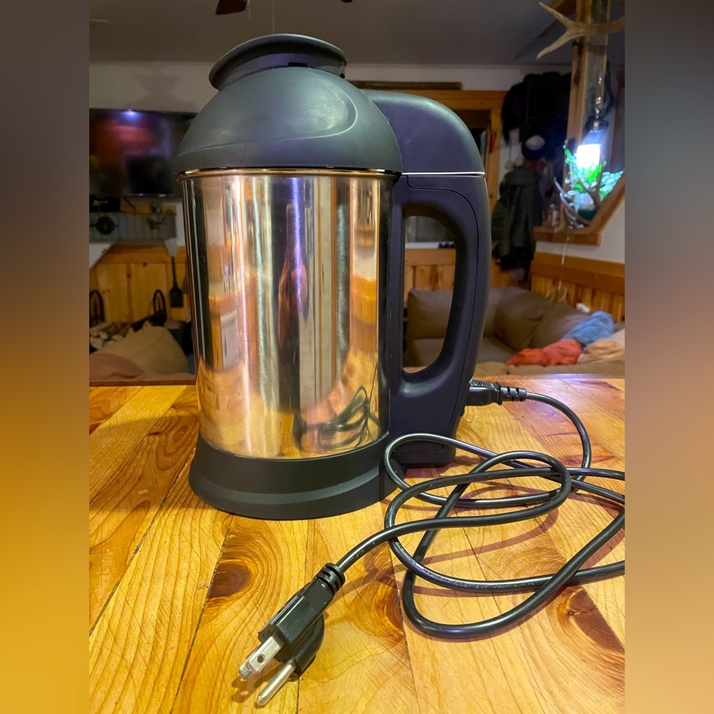 Used Almond Cow "Milk" Maker!